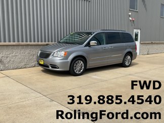 Used 2015 Chrysler Town & Country Touring-L w/ Driver Convenience Group image 1
