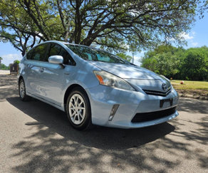 Used 2012 Toyota Prius V Five image 1