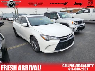 Used 2017 Toyota Camry SE image 1