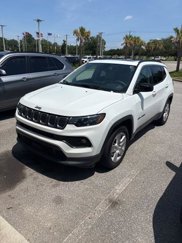 Used 2022 Jeep Compass Latitude w/ Sun and Sound Group image 1