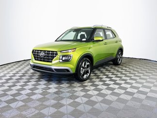 Used 2024 Hyundai Venue SEL image 1
