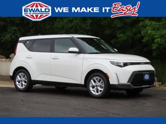 New 2025 Kia Soul LX image 1