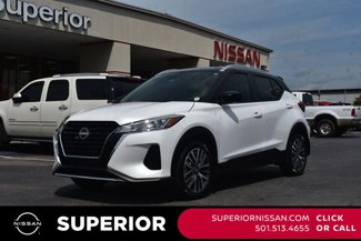 Used 2022 Nissan Kicks SV image 1