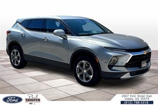 Used 2023 Chevrolet Blazer LT image 1