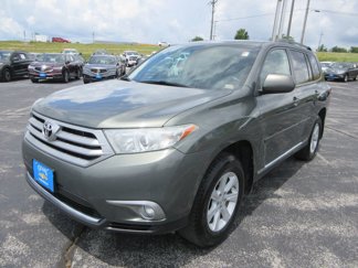 Used 2013 Toyota Highlander Plus image 1