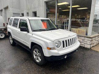 Used 2016 Jeep Patriot High Altitude image 1