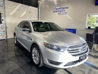 Used 2015 Ford Taurus Limited image 1