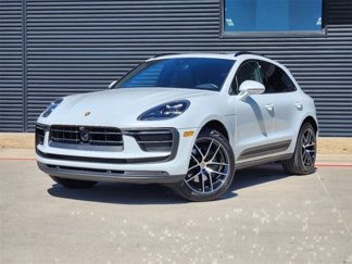 Used 2024 Porsche Macan image 1