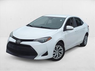 Used 2018 Toyota Corolla LE image 1
