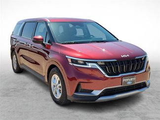 Used 2024 Kia Carnival LX image 1