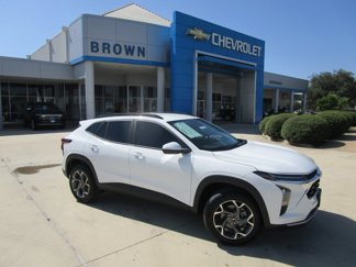 New 2025 Chevrolet Trax LT w/ LT Convenience Package image 1
