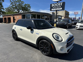 Used 2015 MINI Cooper S image 1