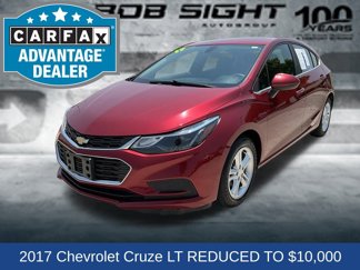 Used 2017 Chevrolet Cruze LT image 1