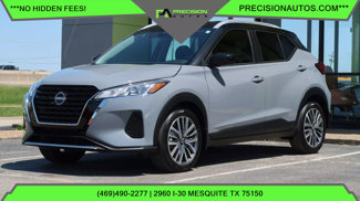 Used 2024 Nissan Kicks SV image 1