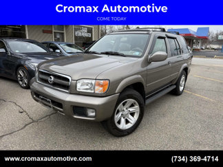 Used 2002 Nissan Pathfinder LE image 1