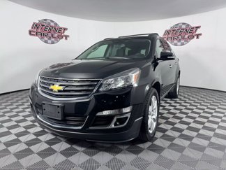 Used 2017 Chevrolet Traverse LT w/ Style and Technology Package image 1