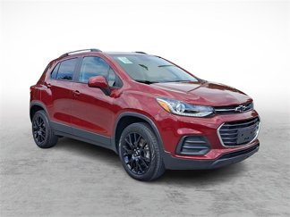 Certified 2022 Chevrolet Trax LT w/ Driver Confidence Package image 1