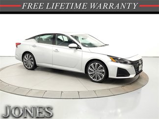 Used 2023 Nissan Altima 2.5 SL image 1