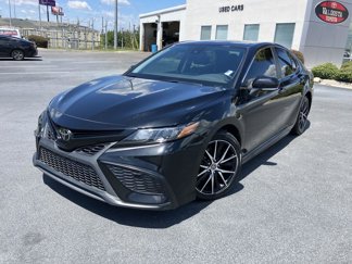 Used 2023 Toyota Camry SE image 1