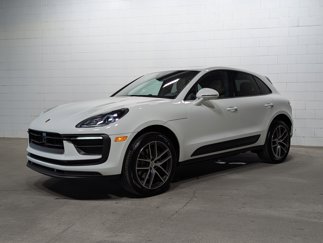Used 2025 Porsche Macan image 1