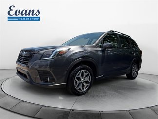 Used 2022 Subaru Forester Premium image 1