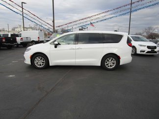 Certified 2023 Chrysler Pacifica Touring-L image 1