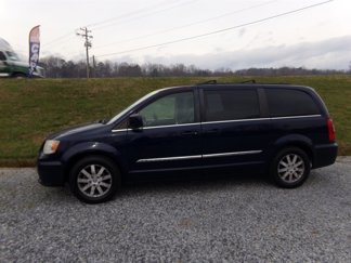 Used 2012 Chrysler Town & Country Touring w/ Entertainment Group #1 image 1