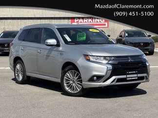 Used 2022 Mitsubishi Outlander LE image 1