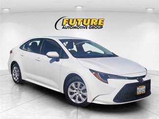 Used 2022 Toyota Corolla LE image 1