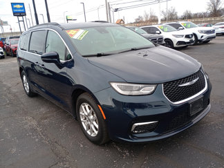 Used 2022 Chrysler Pacifica Touring-L image 1