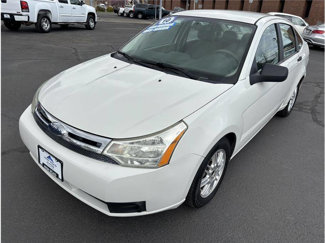 Used 2010 Ford Focus SE image 1
