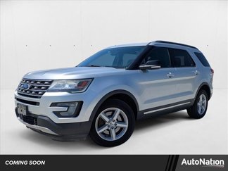 Used 2017 Ford Explorer XLT w/ Equipment Group 202A image 1