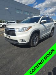 Used 2015 Toyota Highlander XLE image 1
