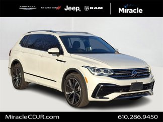 Used 2022 Volkswagen Tiguan SEL R-Line image 1