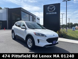 Used 2020 Ford Escape SE image 1