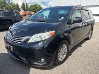Used 2015 Toyota Sienna L image 1