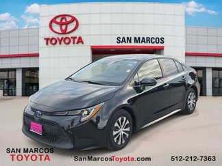 Certified 2022 Toyota Corolla LE image 1