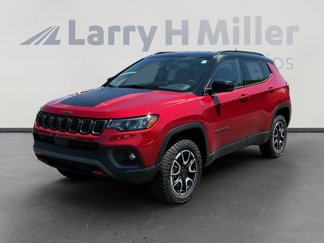 New 2025 Jeep Compass Trailhawk image 1