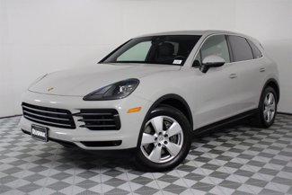 Used 2023 Porsche Cayenne image 1