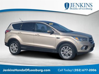 Used 2017 Ford Escape SE image 1
