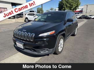Used 2018 Jeep Cherokee Latitude Plus image 1