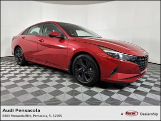 Used 2021 Hyundai Elantra SEL image 1