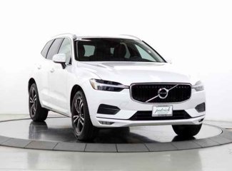 Used 2021 Volvo XC60 T5 Momentum w/ Climate Package image 1