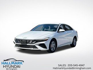 New 2025 Hyundai Elantra SE image 1