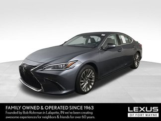 Used 2019 Lexus ES 300h w/ Luxury Package image 1