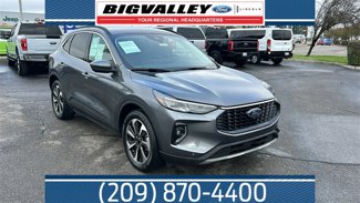 Certified 2023 Ford Escape Platinum w/ Class II Trailer Tow Package image 1