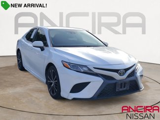 Used 2019 Toyota Camry L image 1