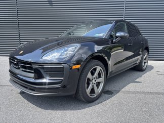 Certified 2024 Porsche Macan image 1