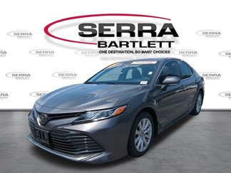 Used 2020 Toyota Camry LE image 1