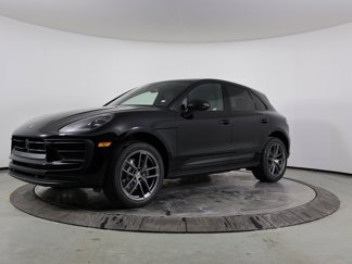 Used 2024 Porsche Macan image 1